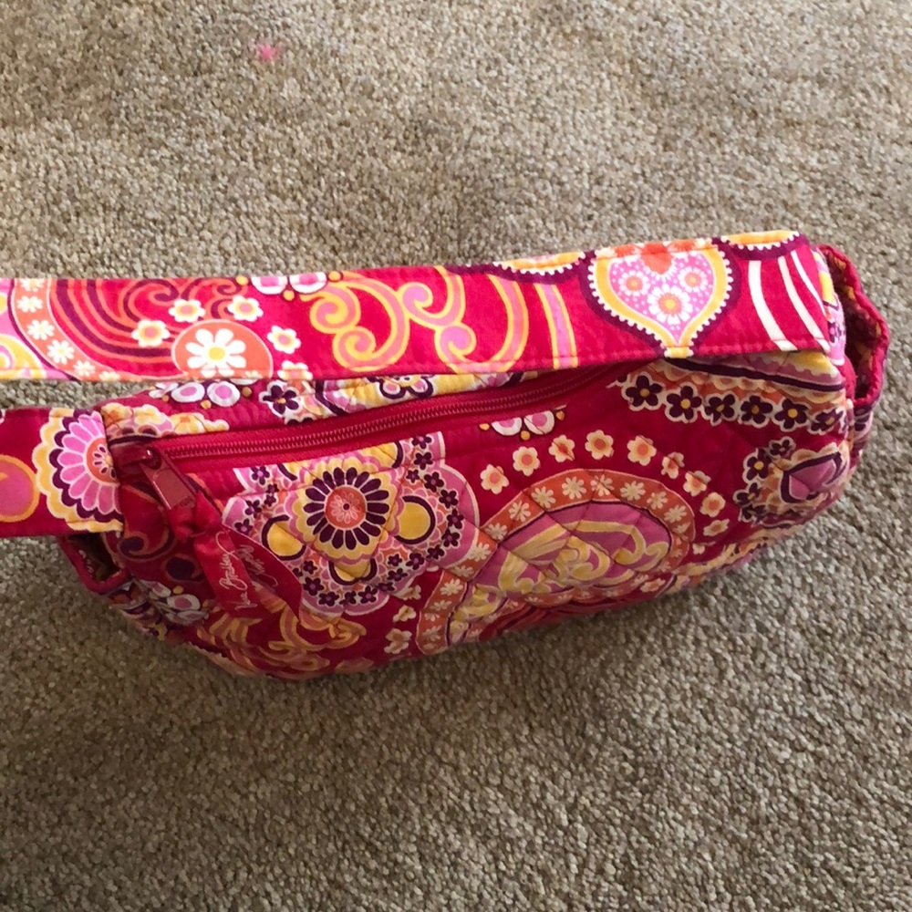 VERA BRADLEY HAND BAG - Picture 2 of 4
